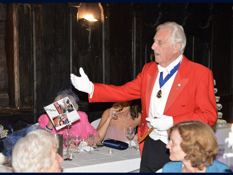 London Guild Toastmaster at Wedding